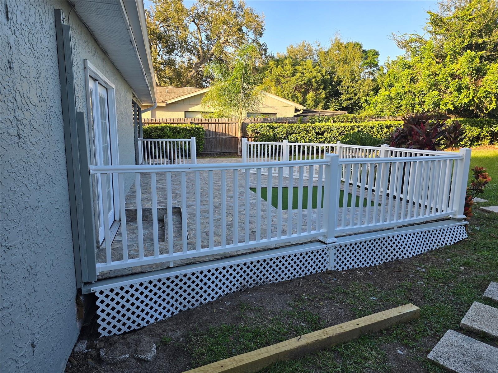 1007 VINEYARD CT — photo 9