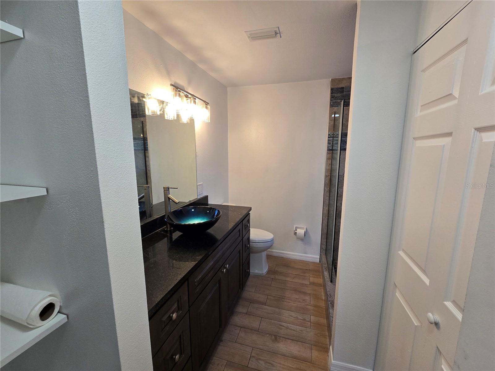 1007 VINEYARD CT — photo 25