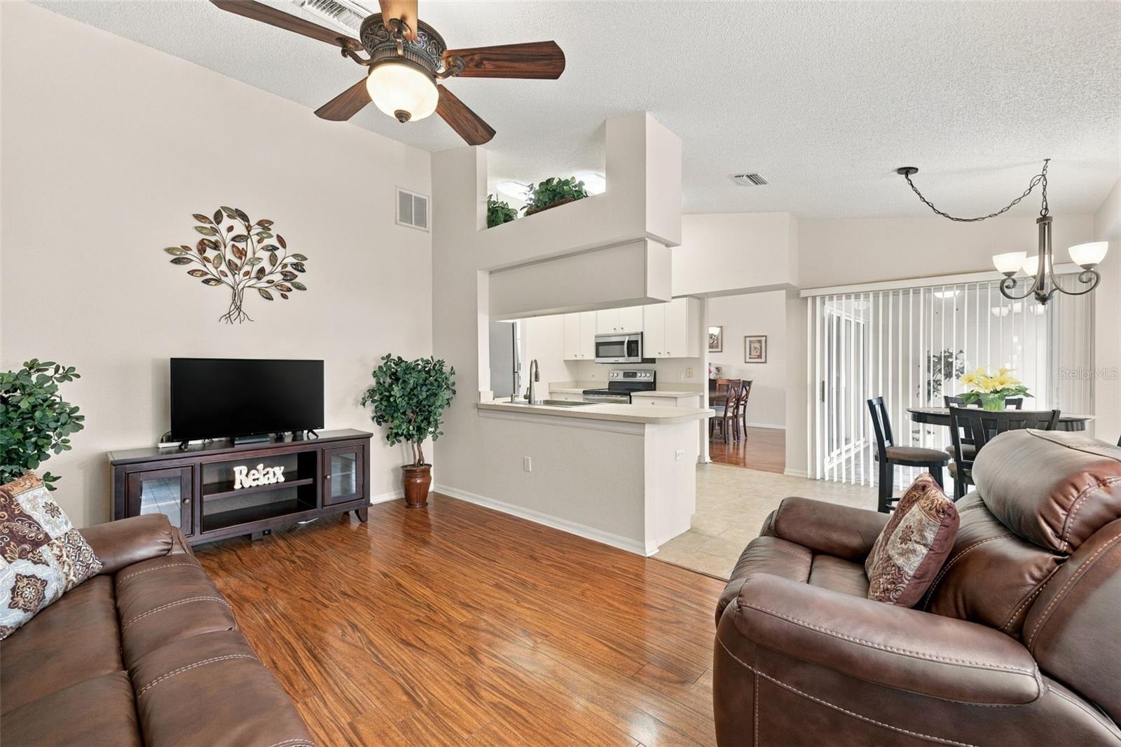 1149 WOLFORD DR — photo 15