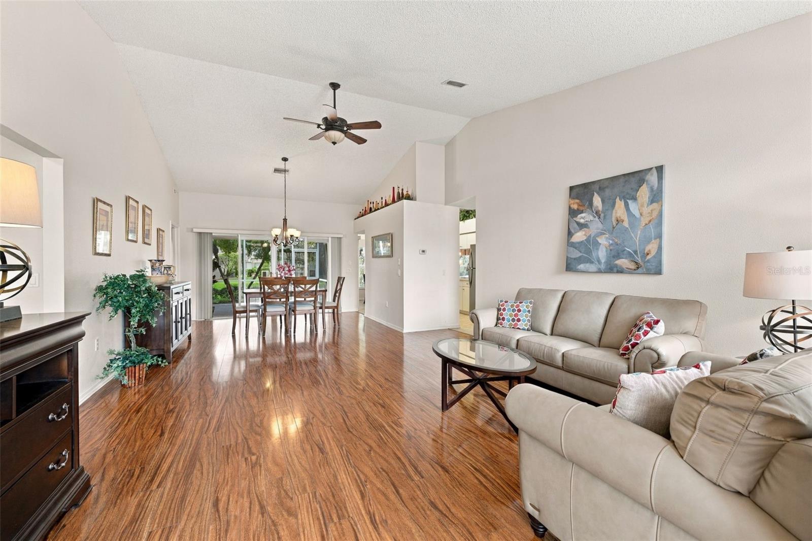 1149 WOLFORD DR — photo 3