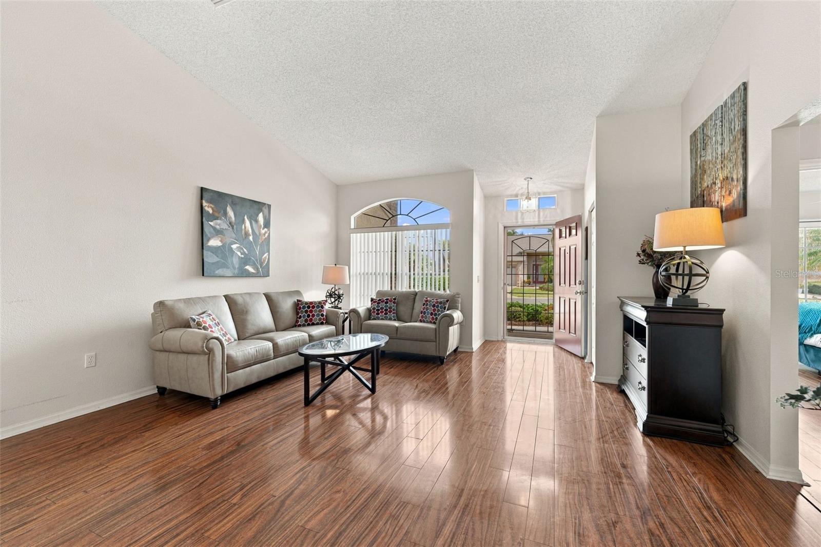 1149 WOLFORD DR — photo 5