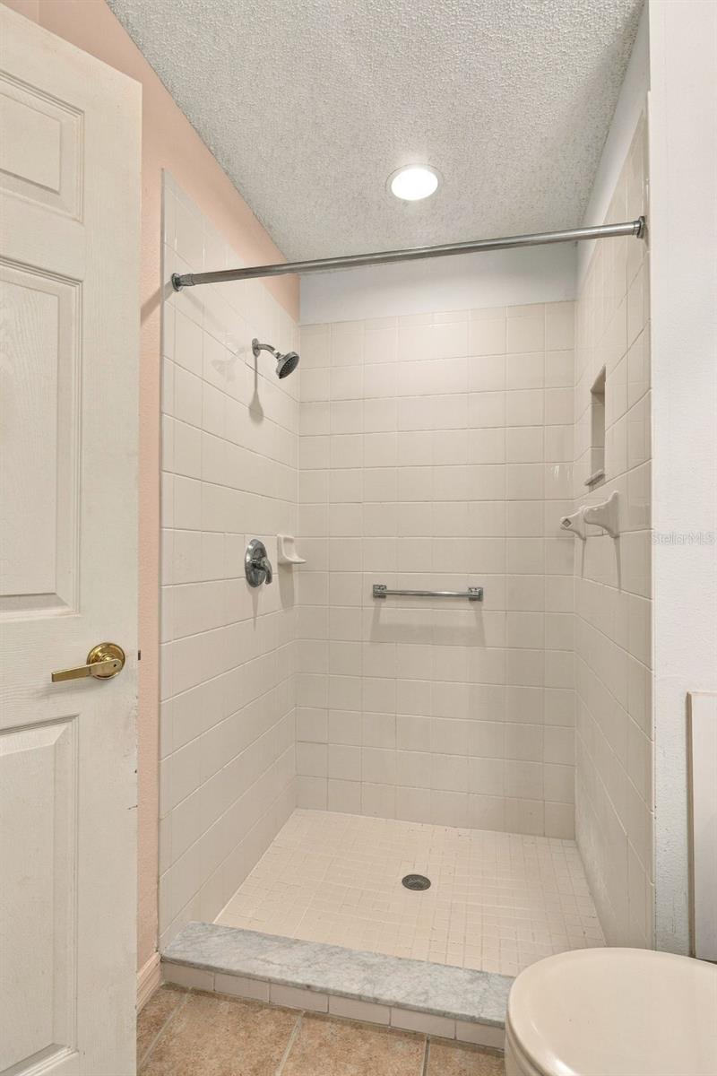 1149 WOLFORD DR — photo 21