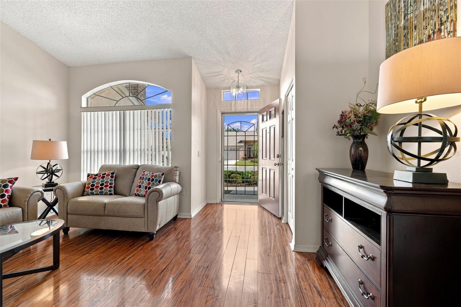 1149 WOLFORD DR — photo 4