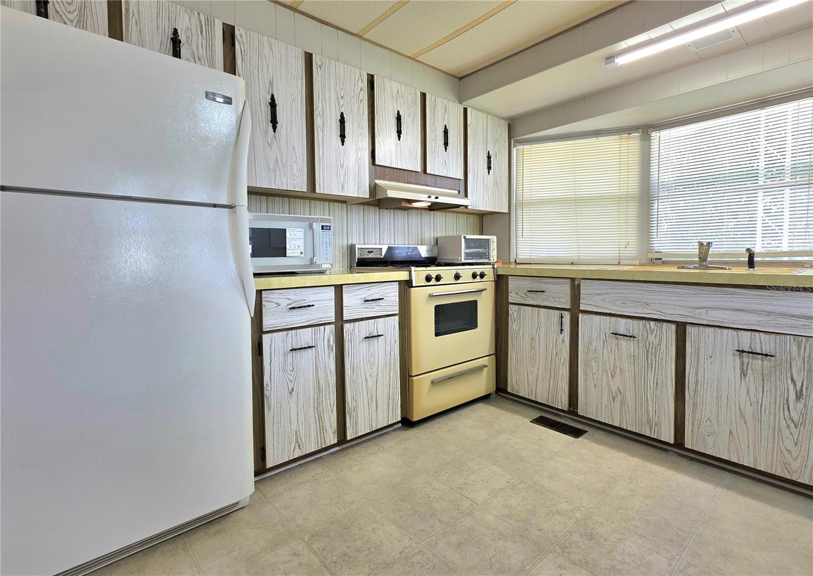5503 BARBARA ST — photo 16