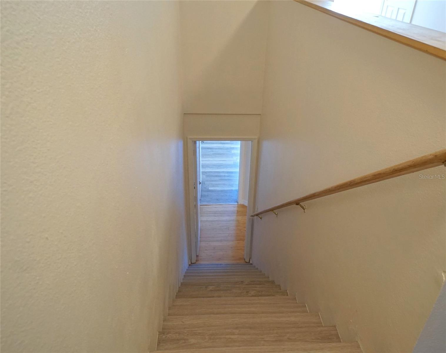 296 WINCHESTER WAY — photo 25