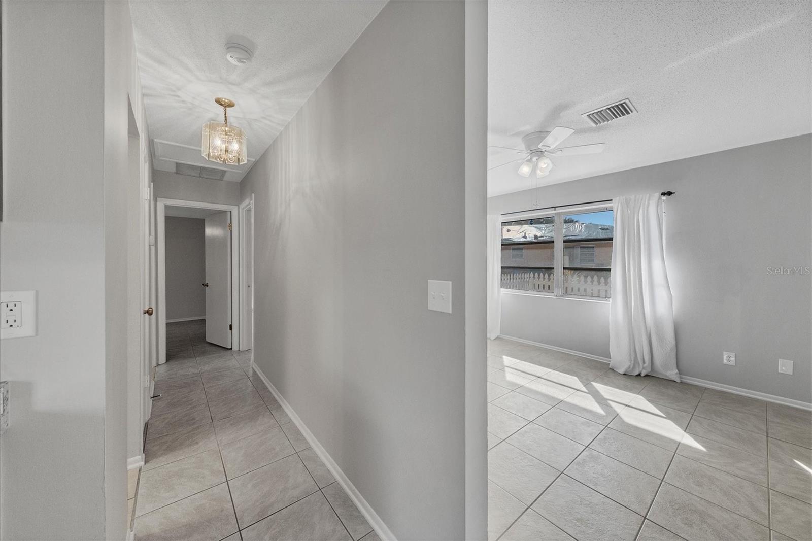 220 COLONIA LN E — photo 15
