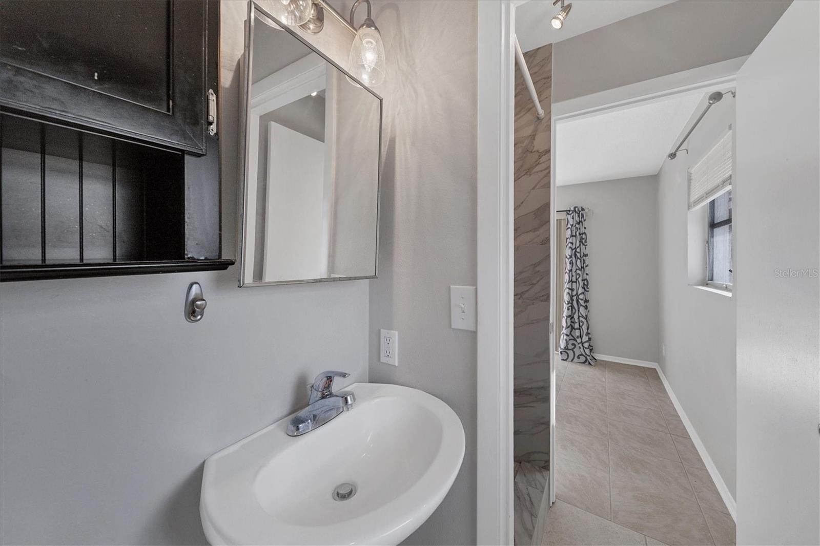 220 COLONIA LN E — photo 26