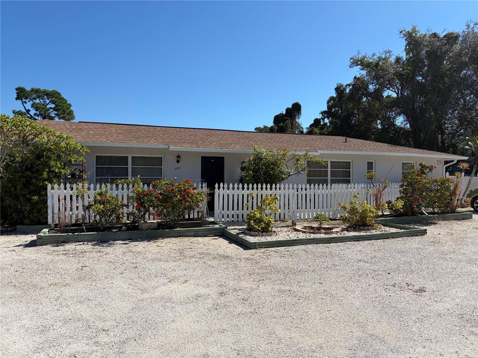 220 COLONIA LN E — photo 4