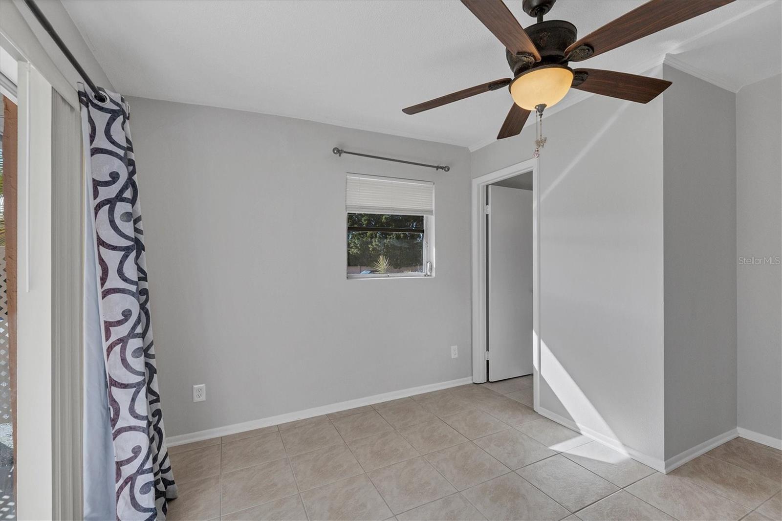 220 COLONIA LN E — photo 22
