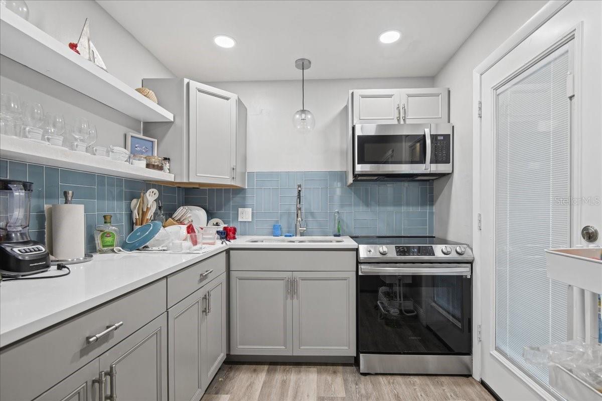 257 14TH ST NW — photo 5