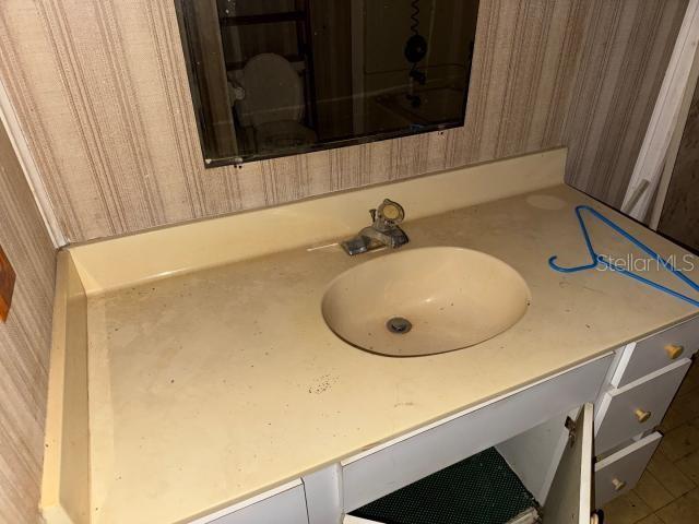 4825 VICTORIA AVE — photo 12