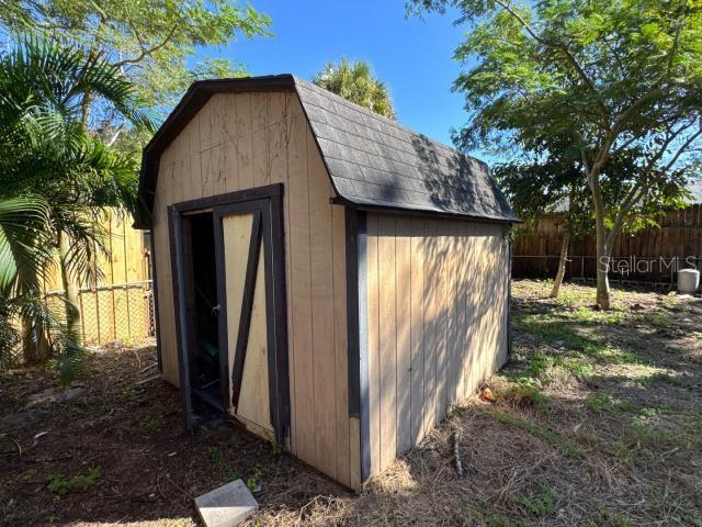 4825 VICTORIA AVE — photo 29