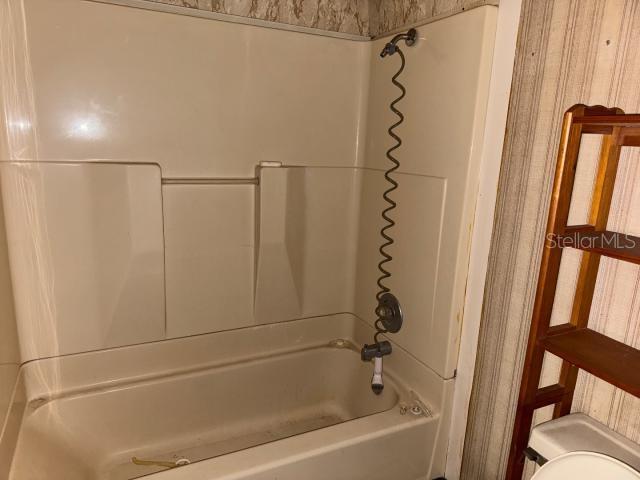 4825 VICTORIA AVE — photo 13
