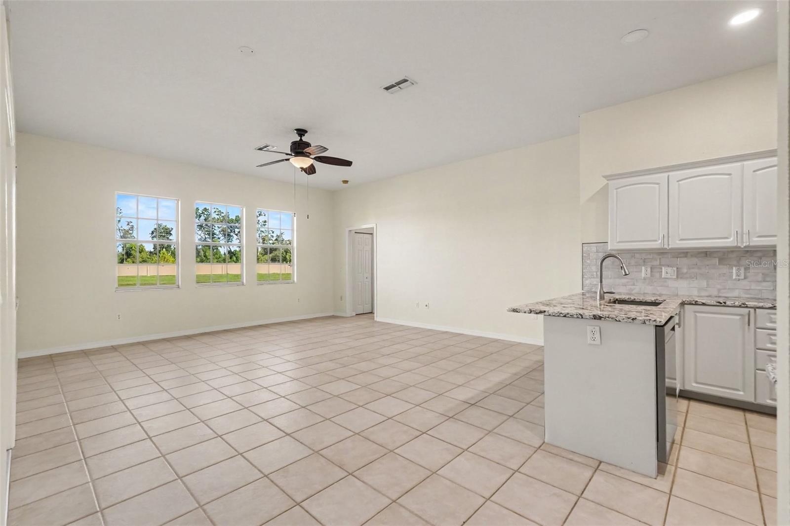 12339 ROSELAND DR — photo 14