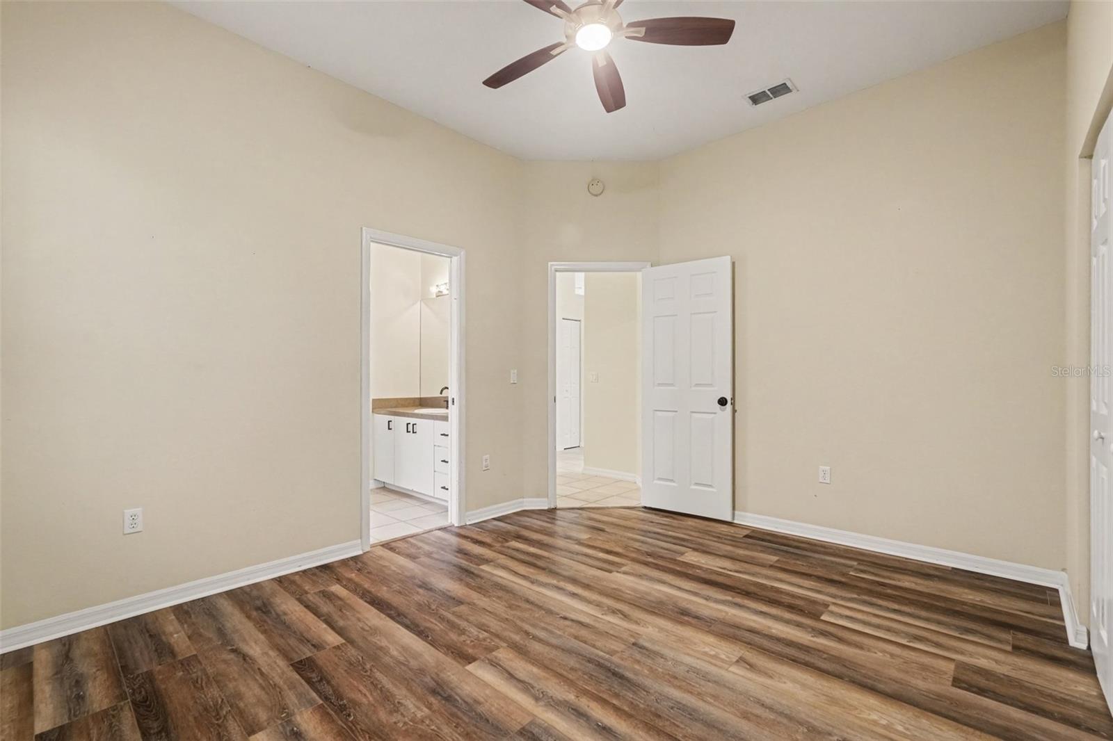 12339 ROSELAND DR — photo 29