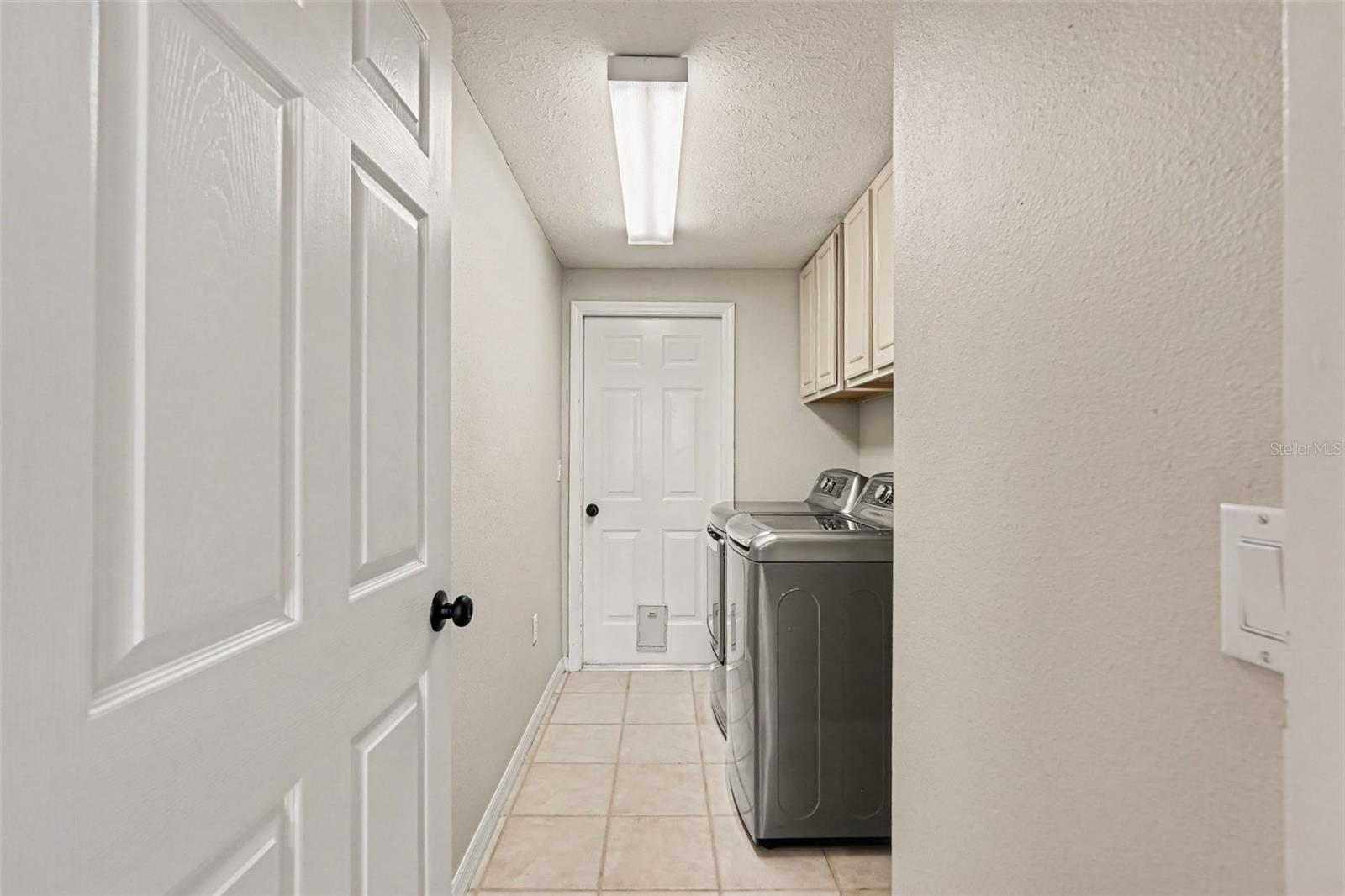 12339 ROSELAND DR — photo 32