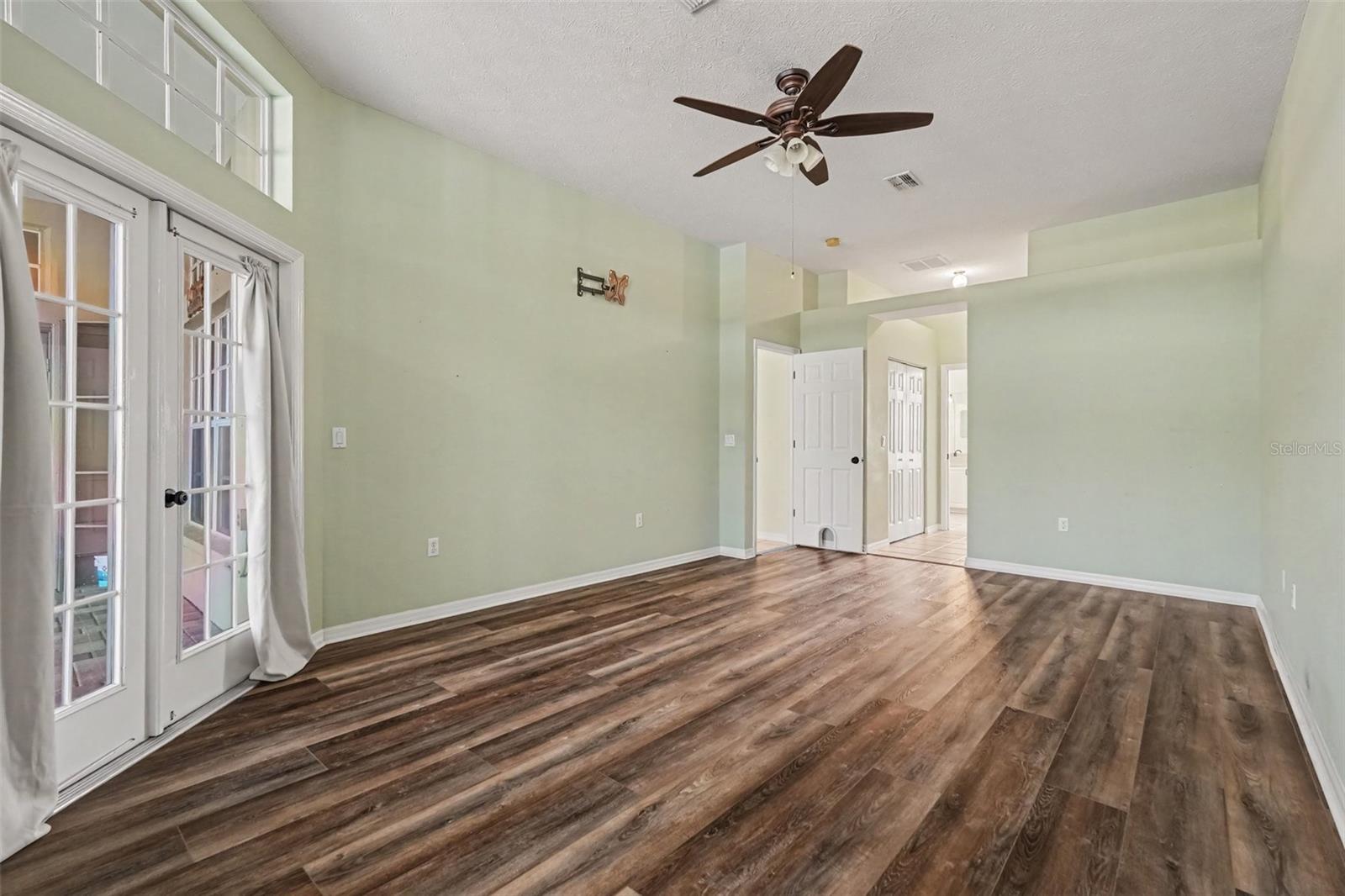 12339 ROSELAND DR — photo 26