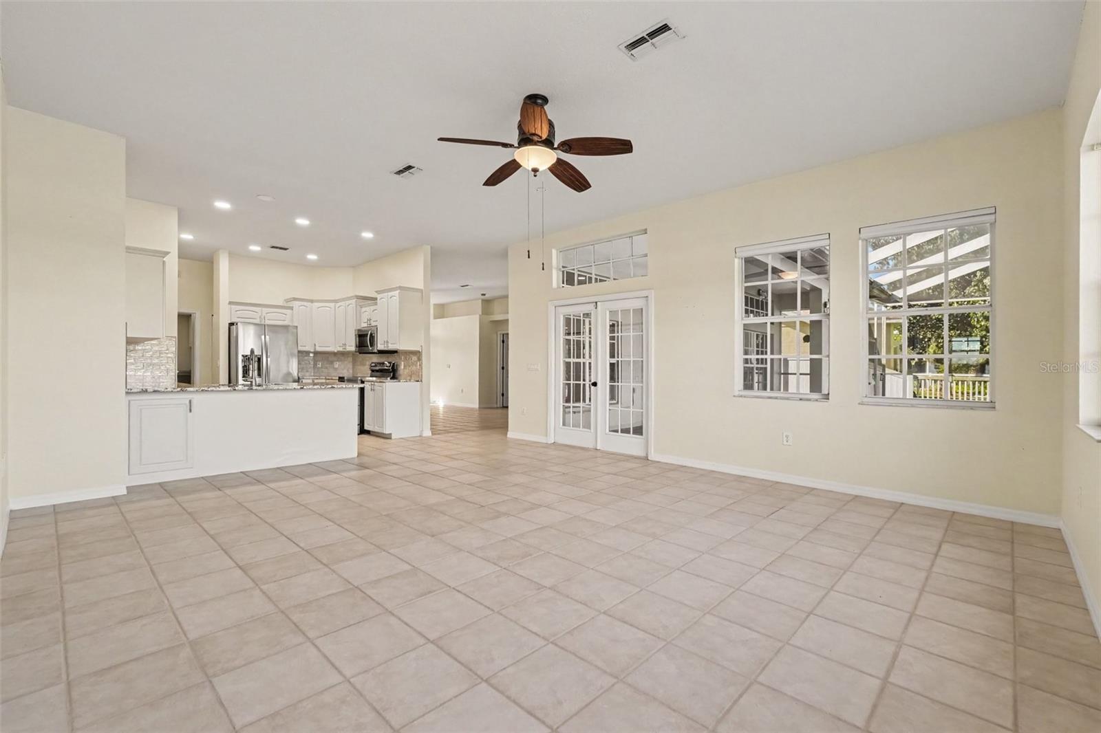 12339 ROSELAND DR — photo 2