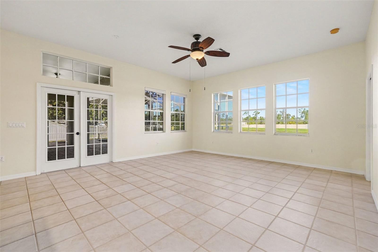 12339 ROSELAND DR — photo 17