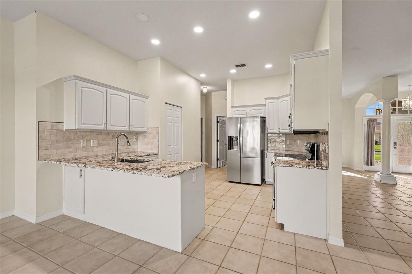 12339 ROSELAND DR — photo 15