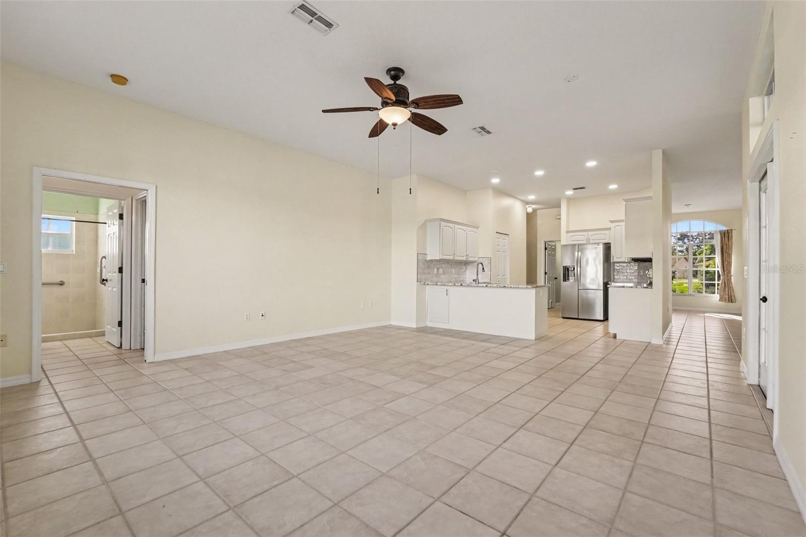 12339 ROSELAND DR — photo 13