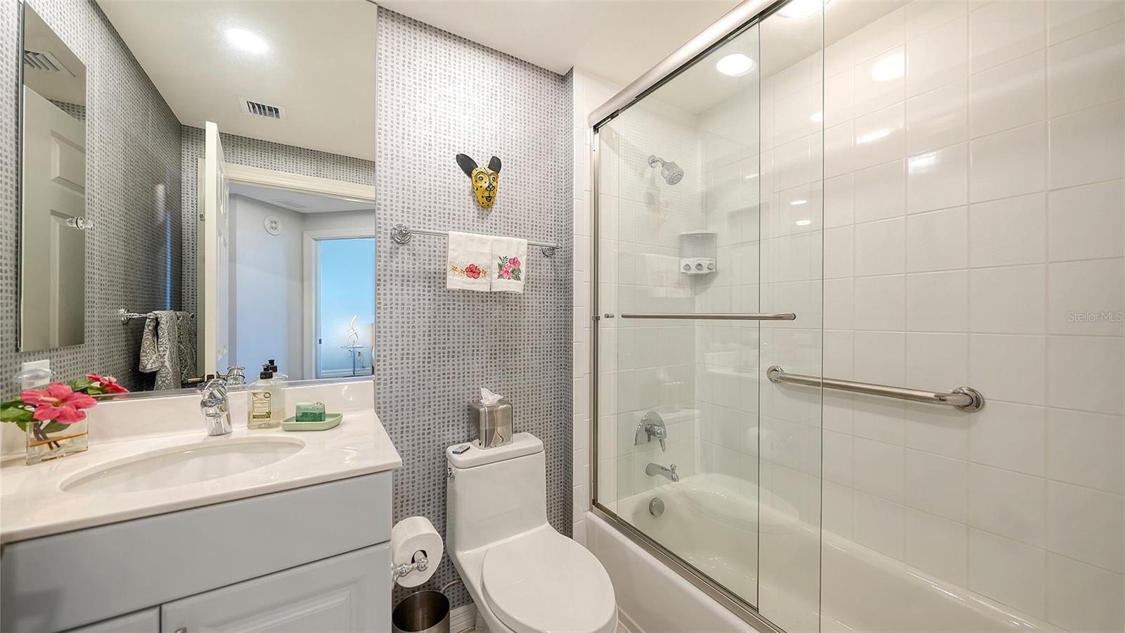 409 N POINT RD #601 — photo 33