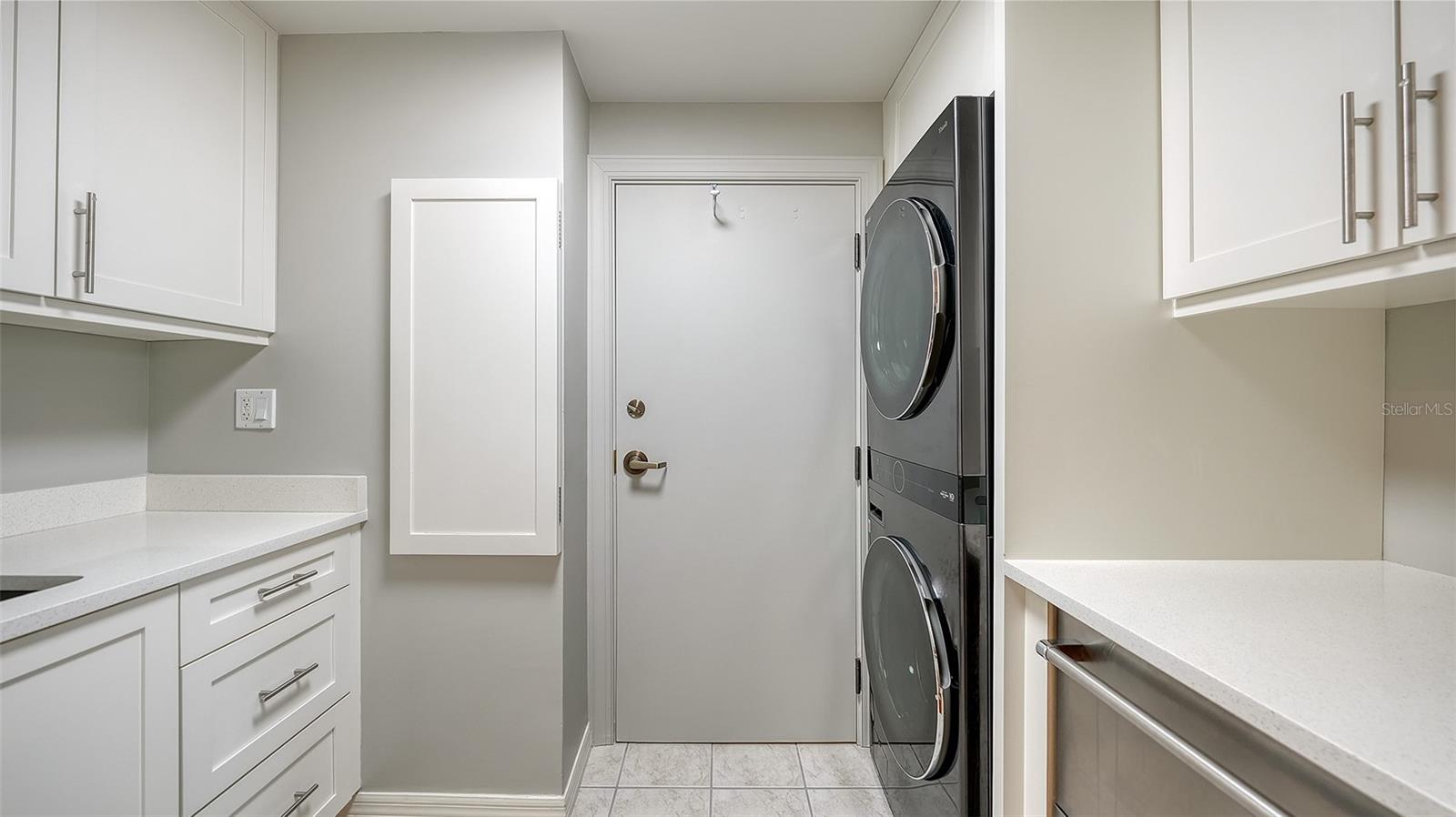 409 N POINT RD #601 — photo 39
