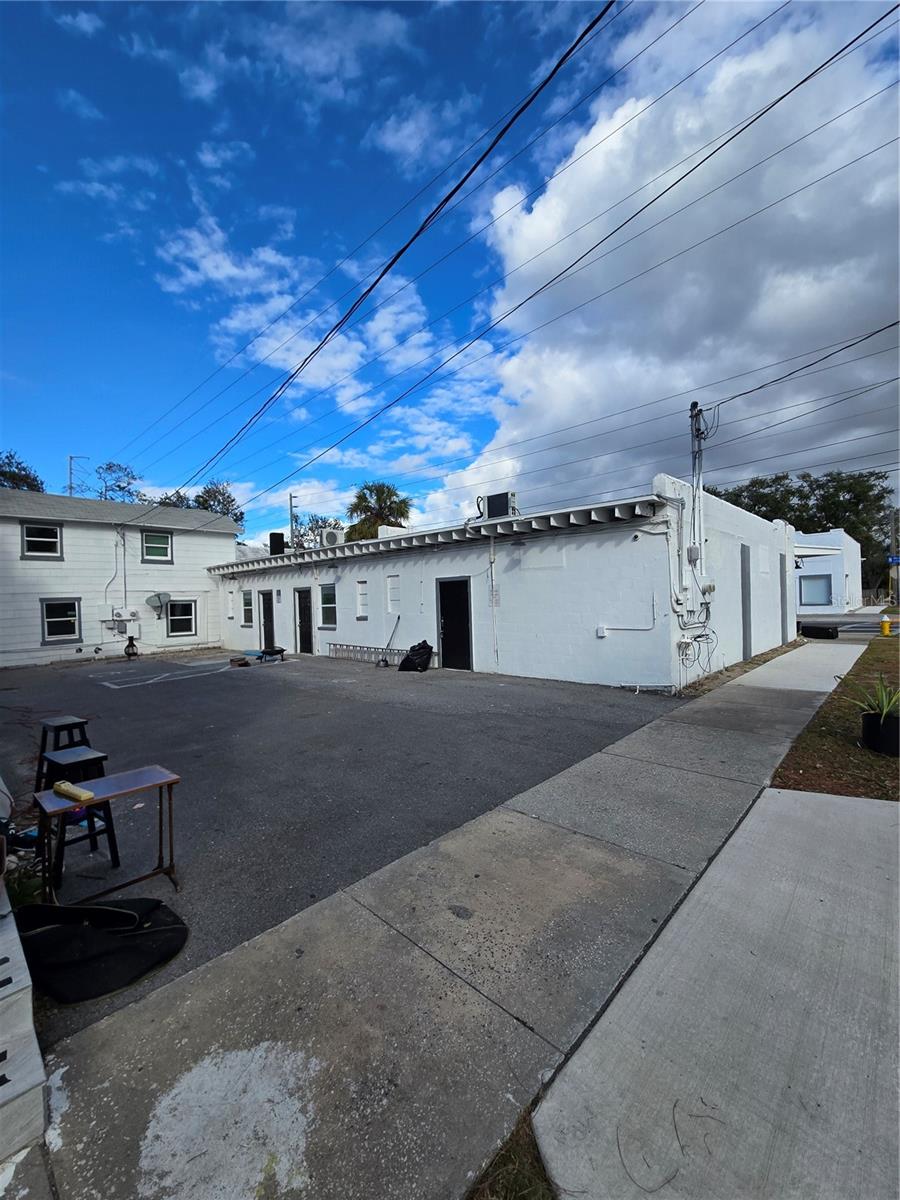 110 N MARTIN LUTHER KING JR AVE #A — photo 2