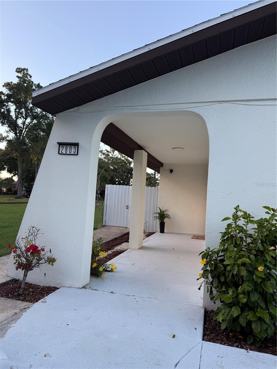 2803 W POWHATAN AVE — photo 3