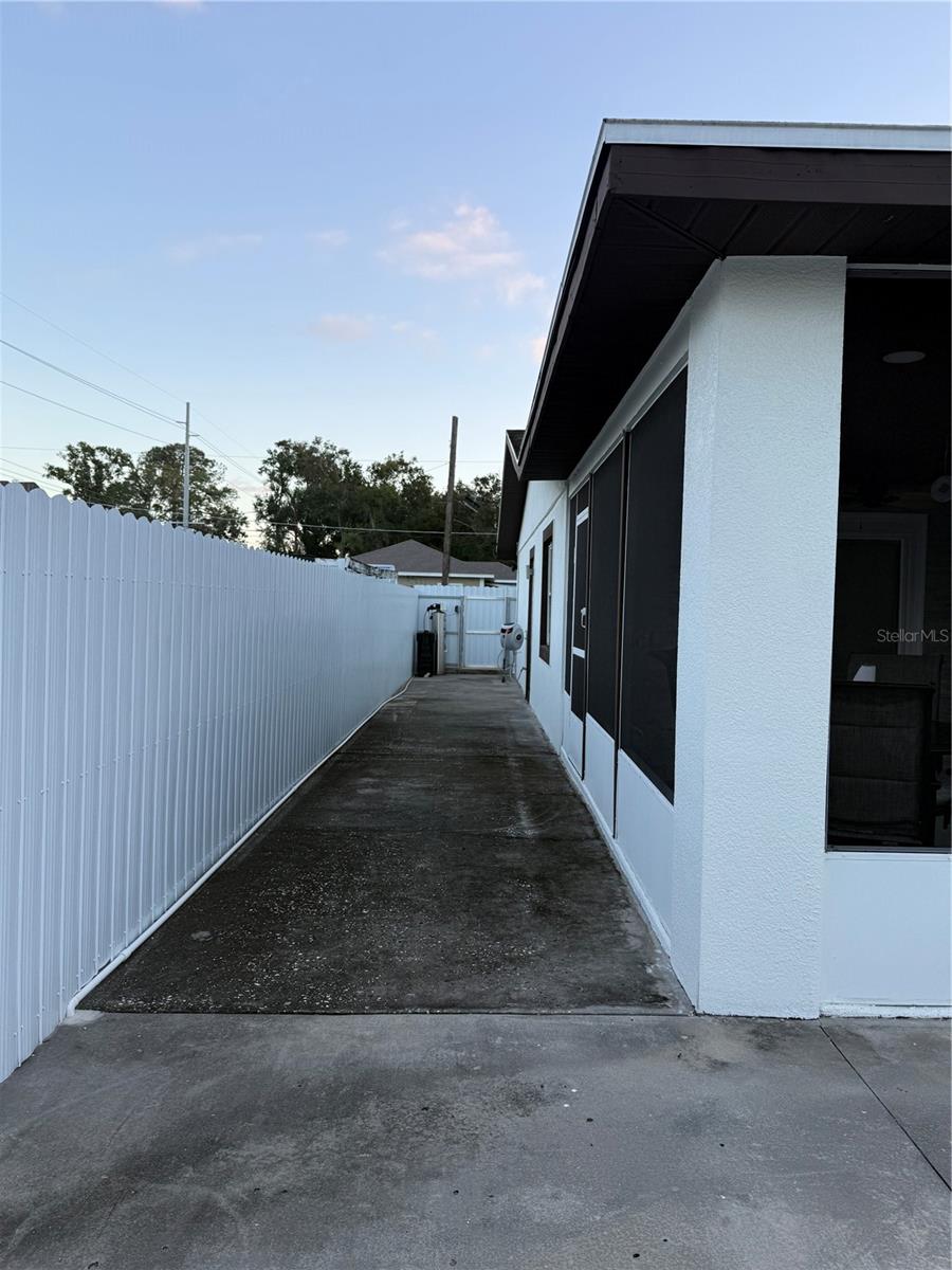 2803 W POWHATAN AVE — photo 26