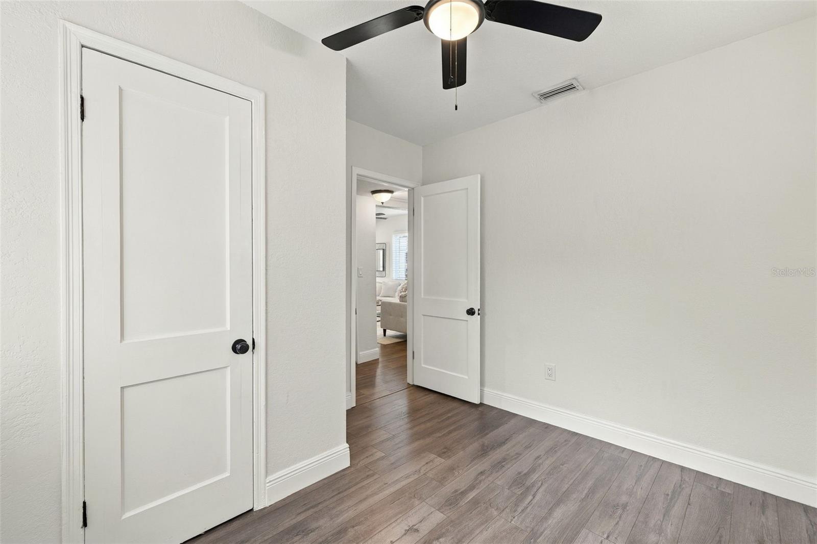 1548 CANTERBURY RD N — photo 19