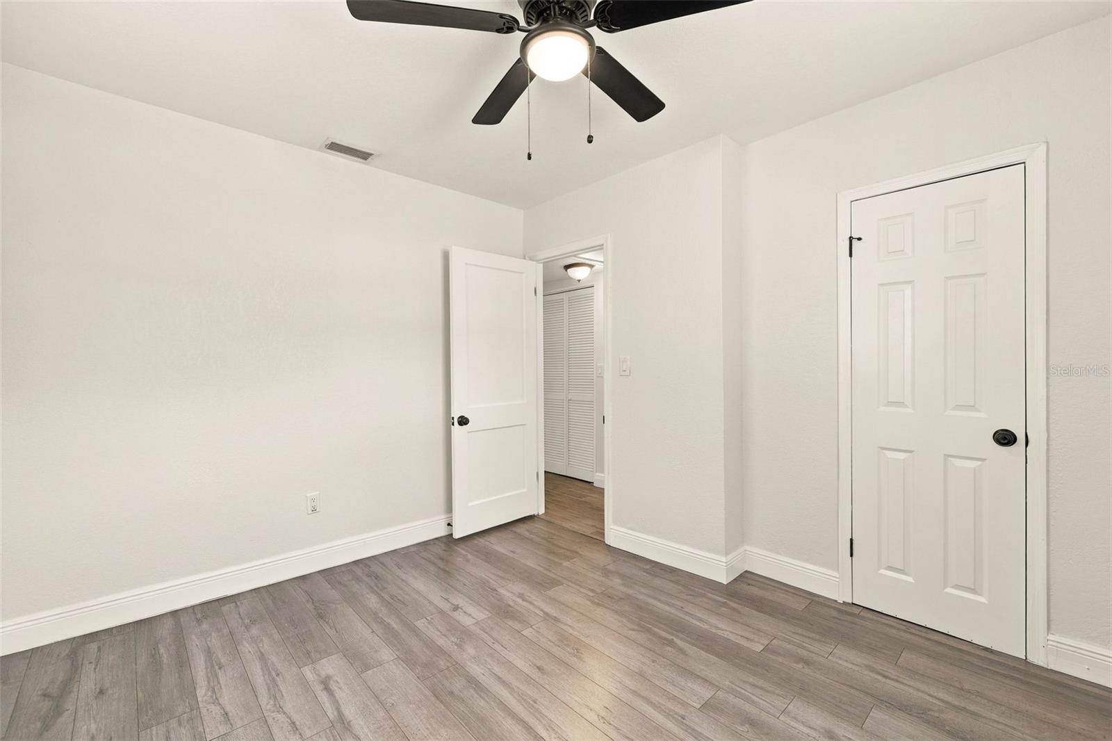 1548 CANTERBURY RD N — photo 22