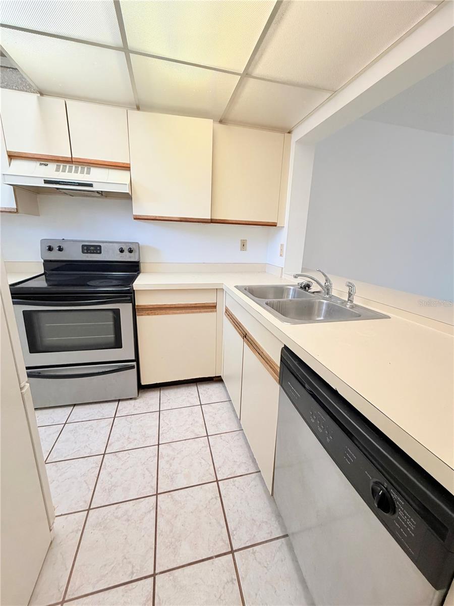 8151 HEATHERWOOD DR #111 — photo 5