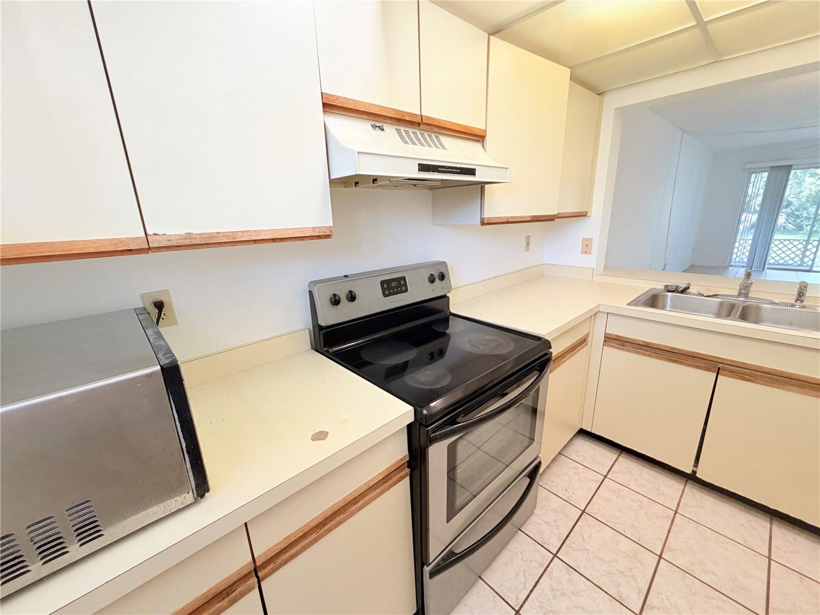 8151 HEATHERWOOD DR #111 — photo 2