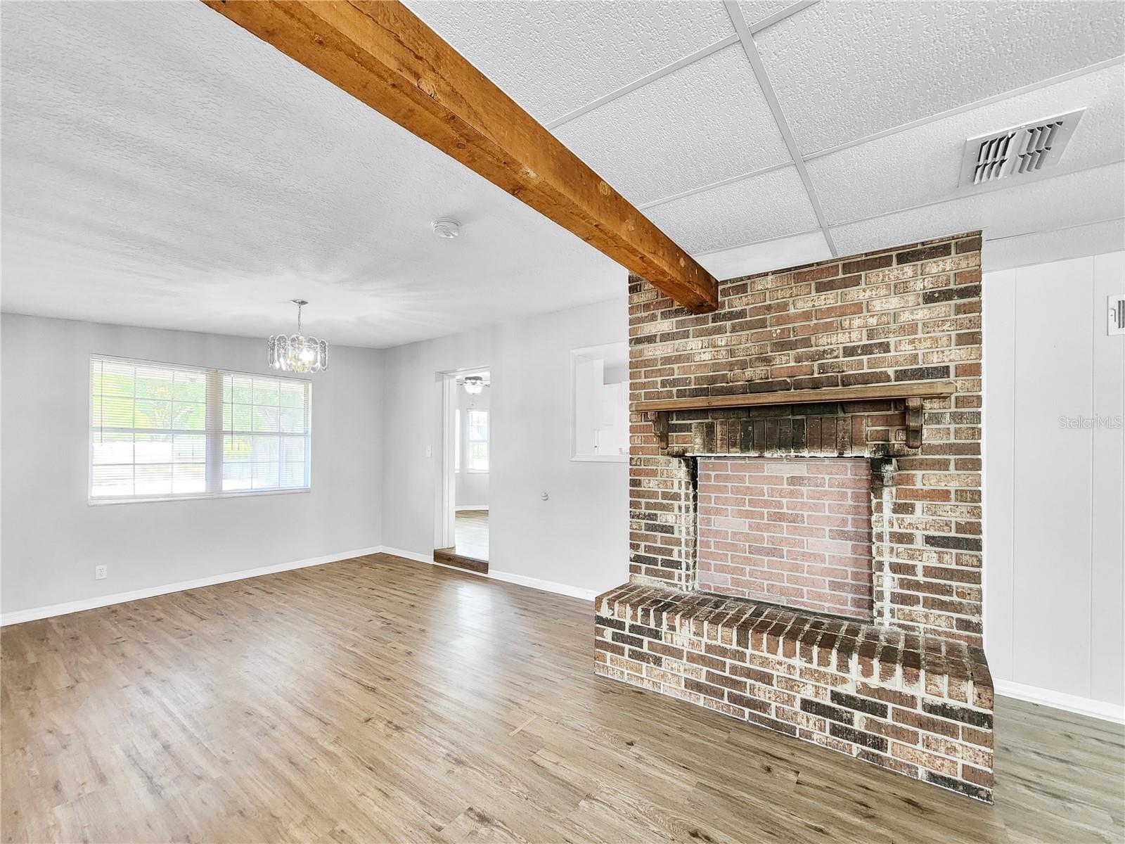 1354 TUSCOLA ST — photo 4