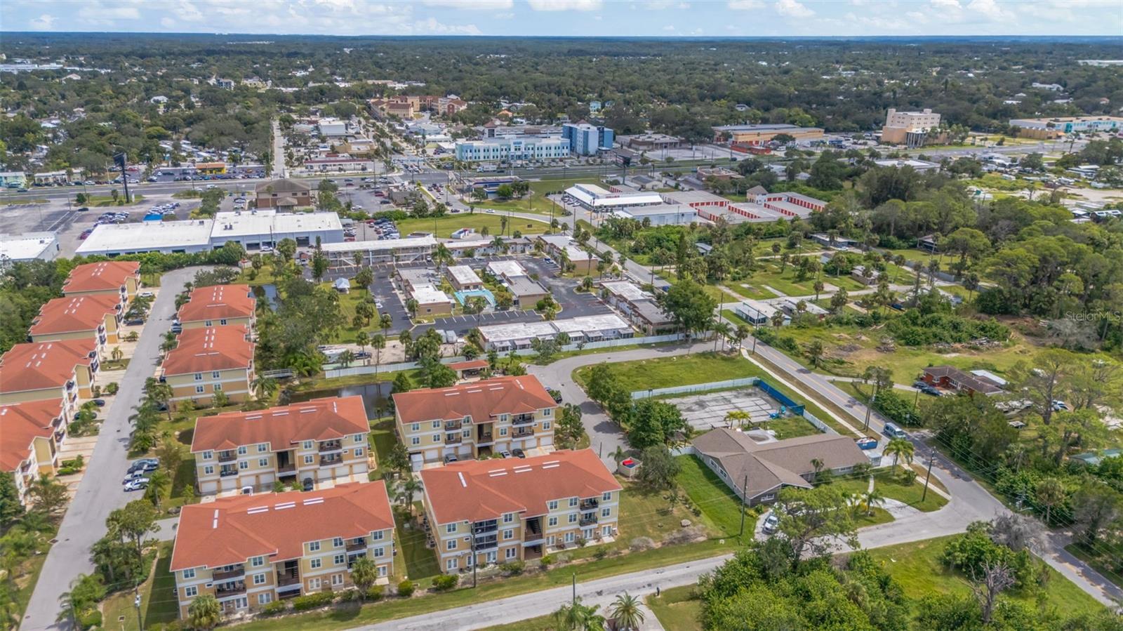 6395 BANYAN BLVD #301 — photo 5
