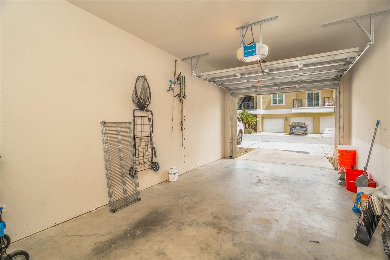 6395 BANYAN BLVD #301 — photo 32