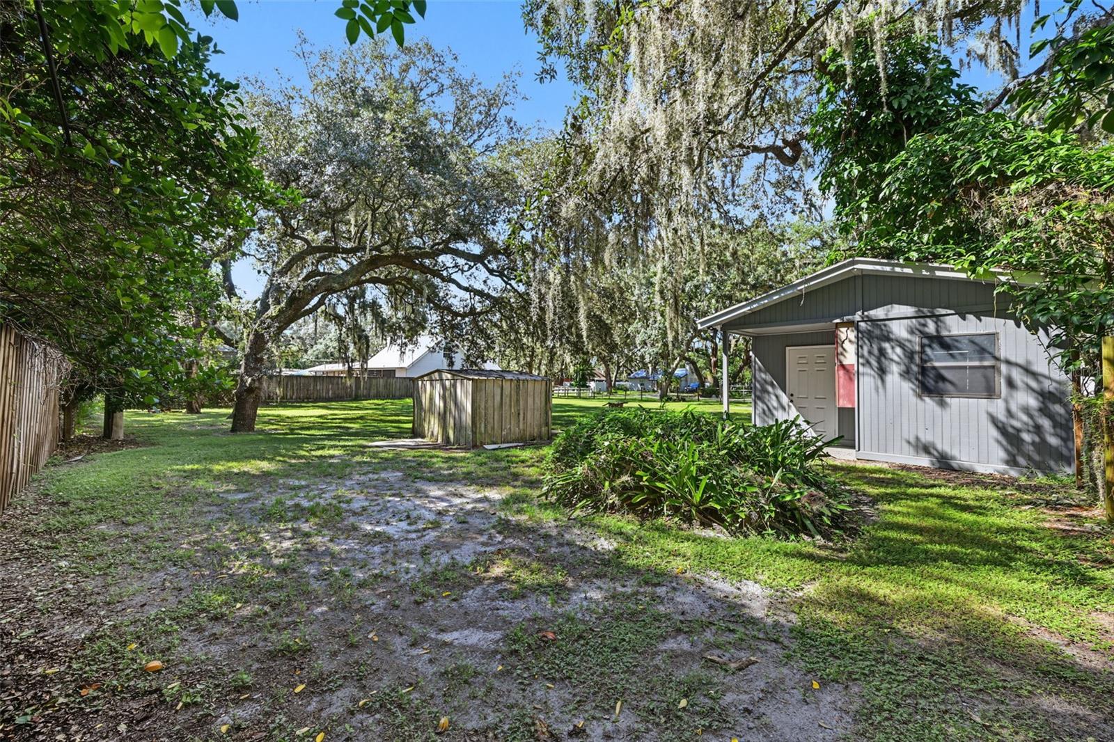 1916 BEACHWAY LN — photo 47