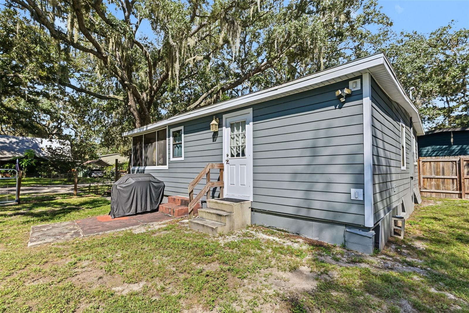 1916 BEACHWAY LN — photo 39