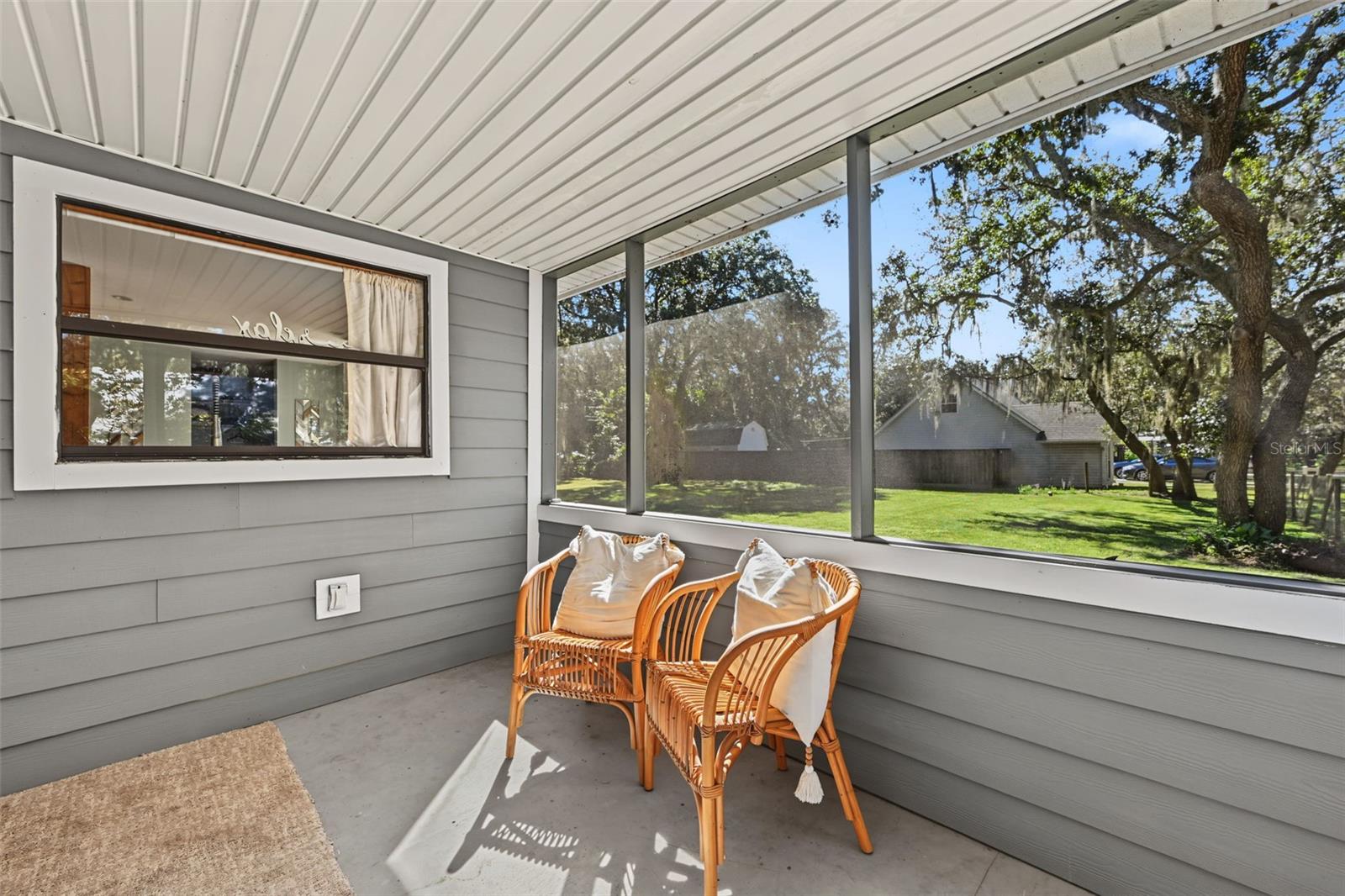 1916 BEACHWAY LN — photo 12