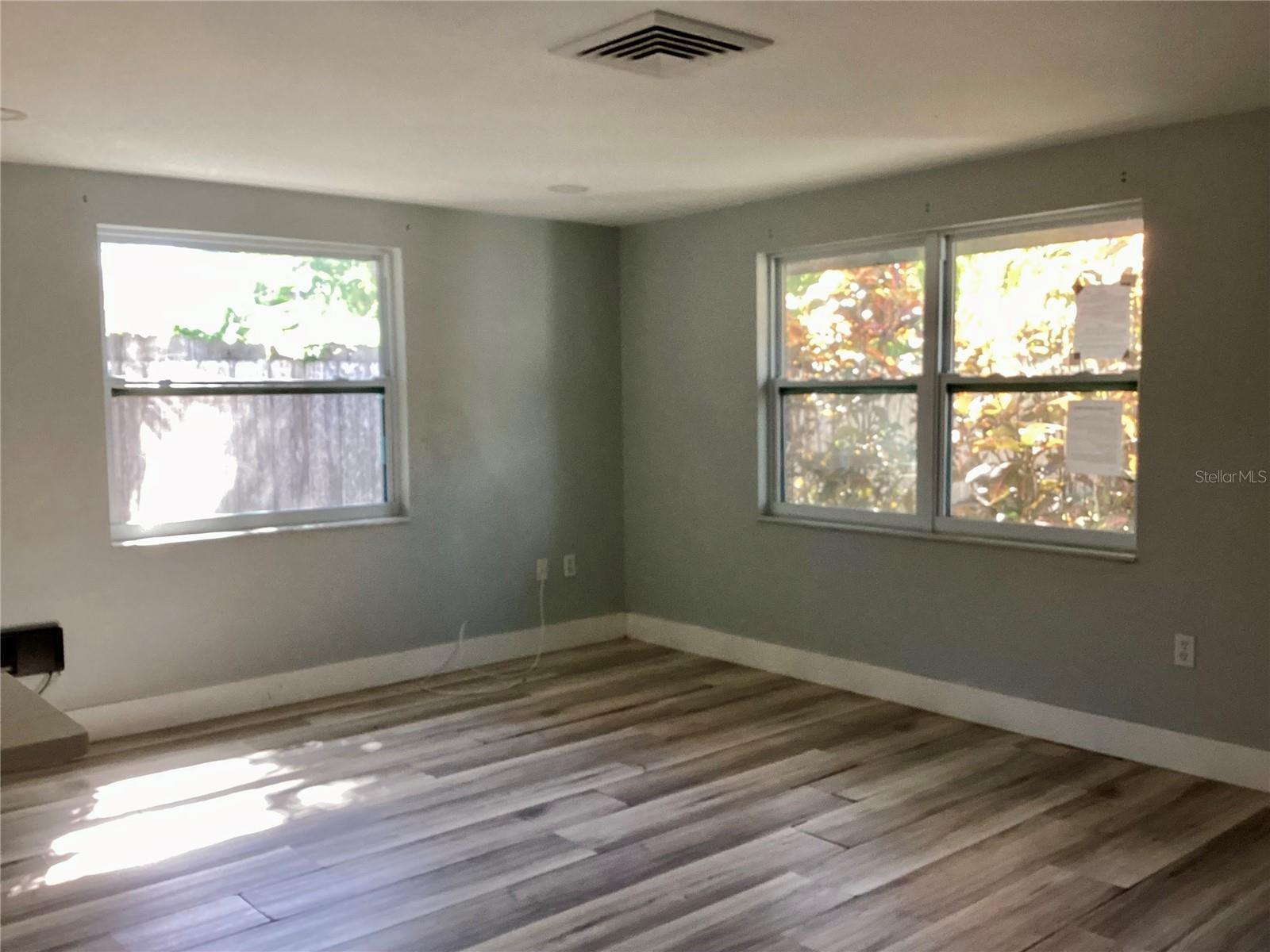 3524 CHAPEL DR — photo 6