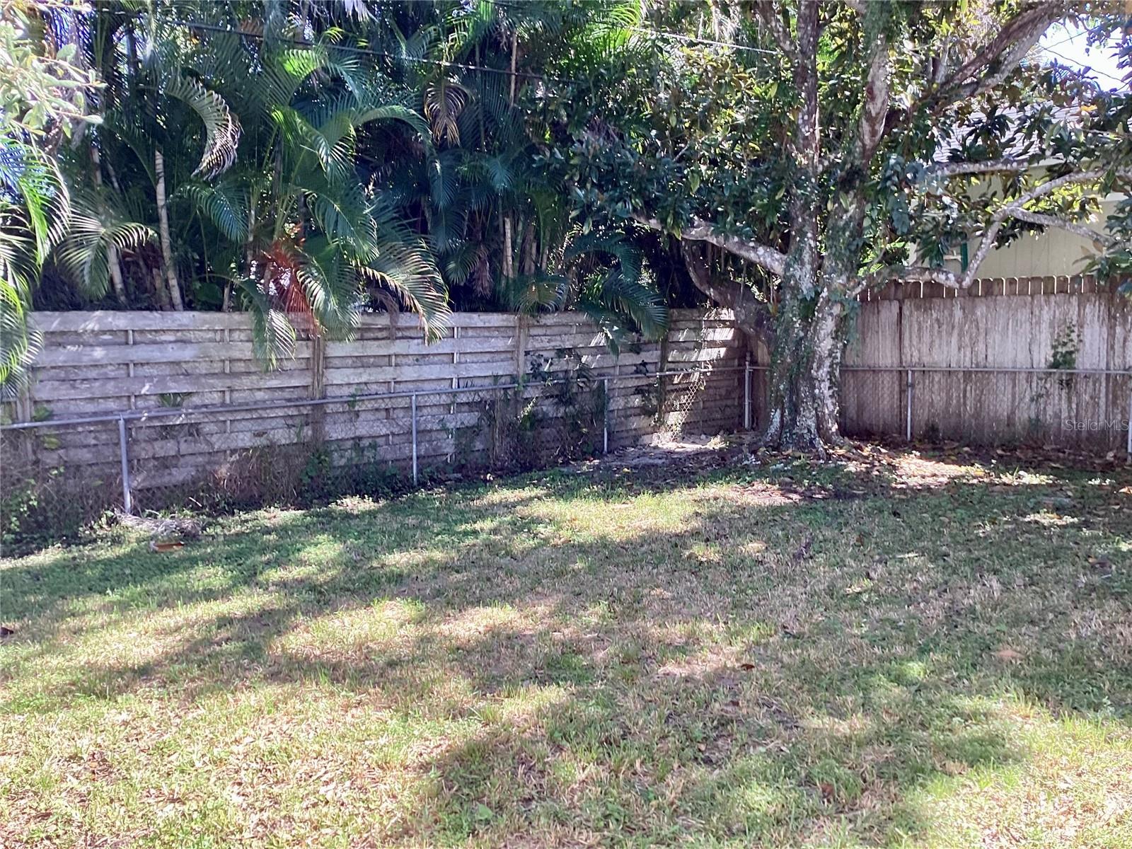 3524 CHAPEL DR — photo 18