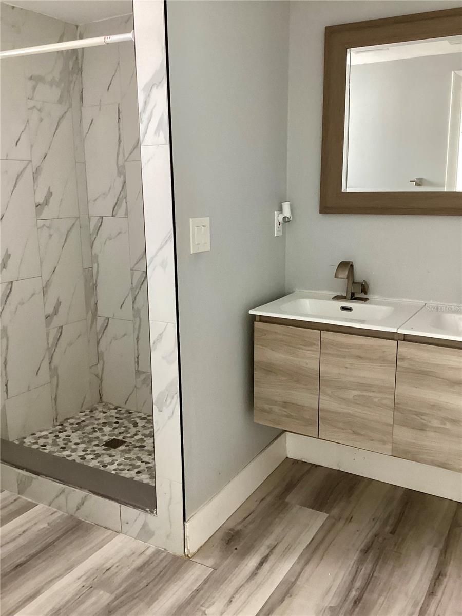 3524 CHAPEL DR — photo 8