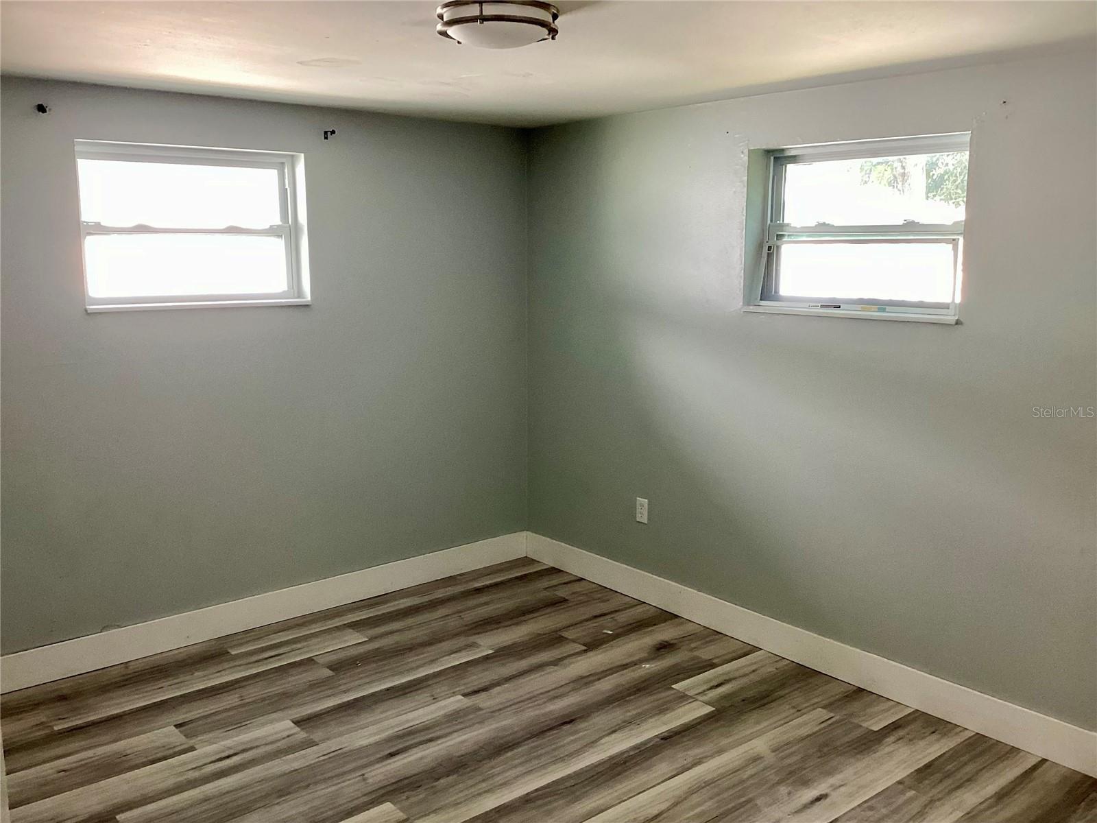 3524 CHAPEL DR — photo 9