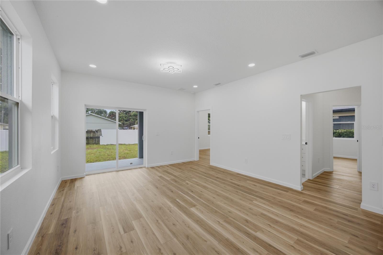 3109 E 22ND AVE — photo 7