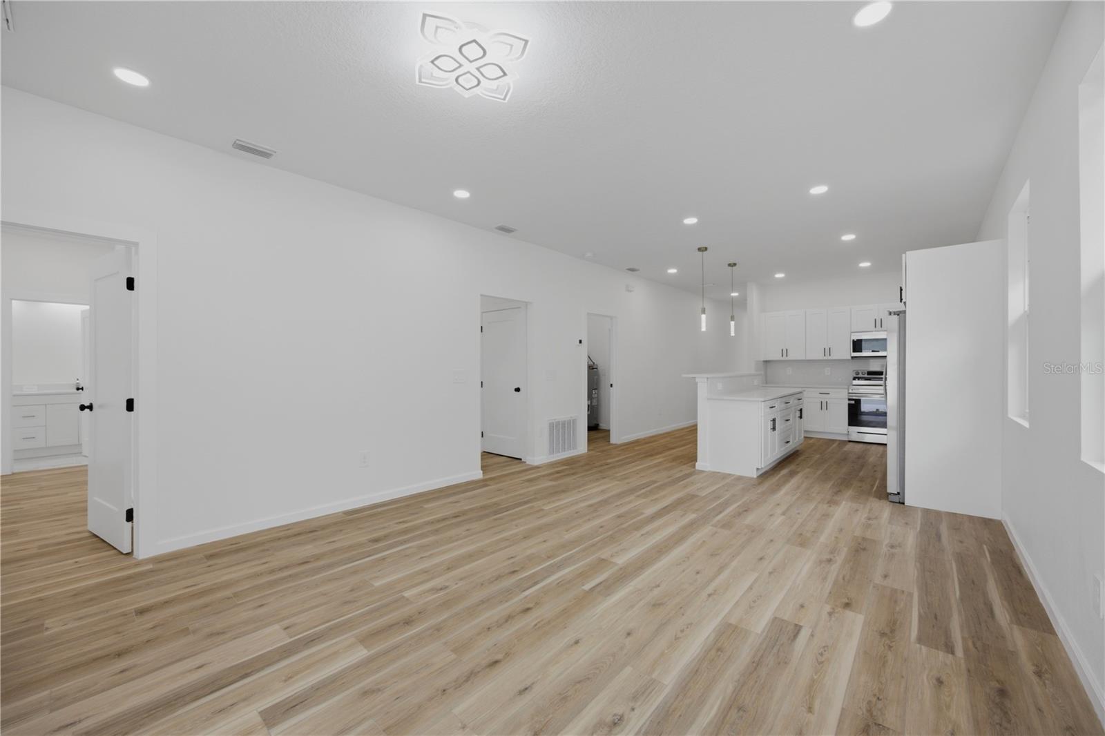 3109 E 22ND AVE — photo 15