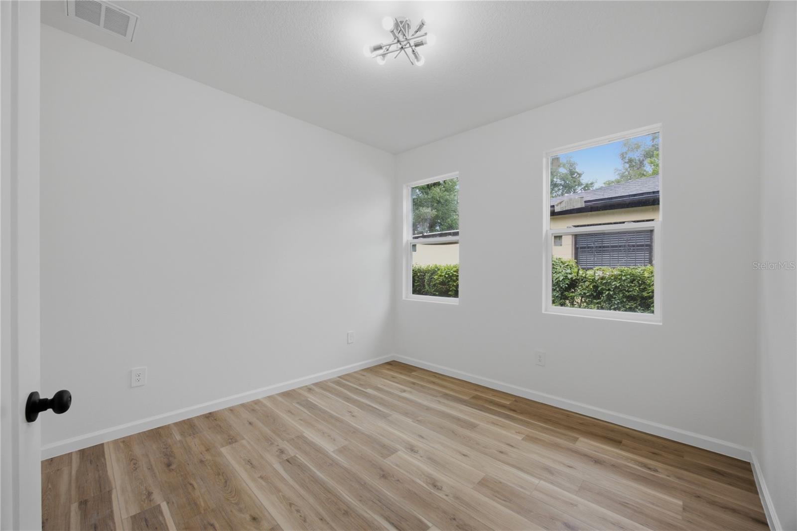 3109 E 22ND AVE — photo 24