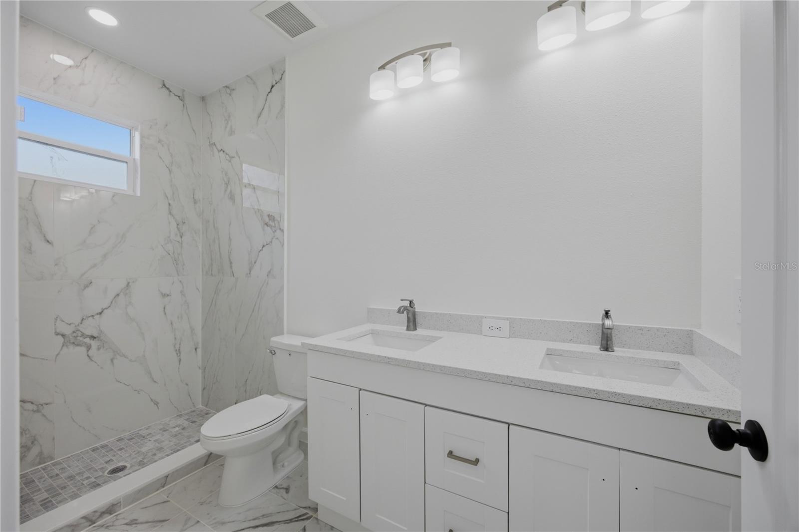 3109 E 22ND AVE — photo 19