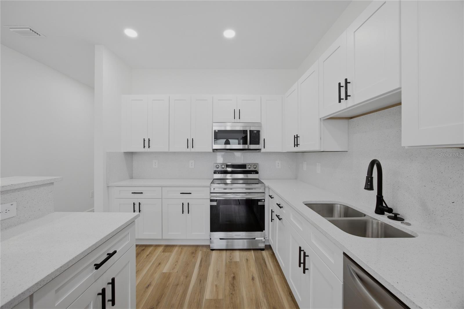 3109 E 22ND AVE — photo 13