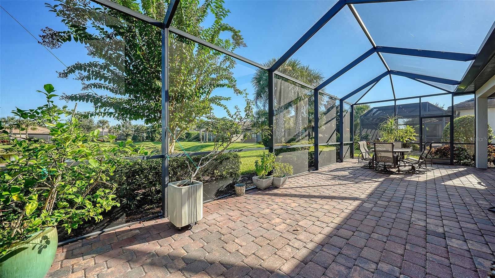 16925 PELHAM PL — photo 43